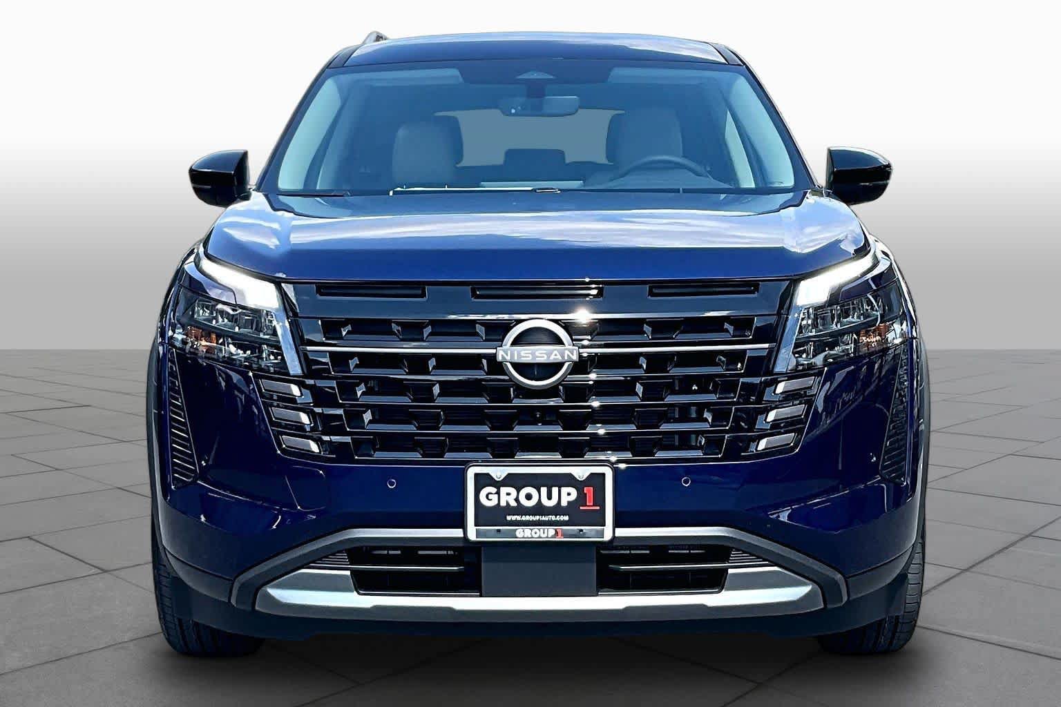 New 2026 Nissan Pathfinder SL FWD image 3