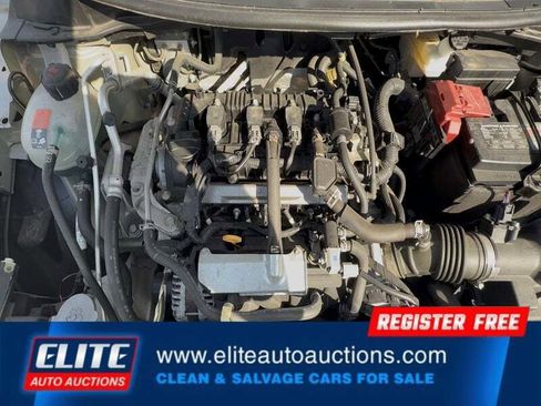Used 2021 Nissan Versa S FWD image 20