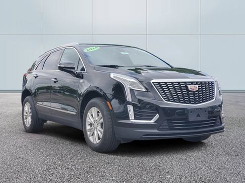 Used 2024 Cadillac XT5 Luxury AWD/4WD image 3