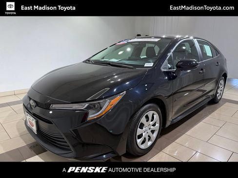 Certified 2024 Toyota Corolla LE FWD image 1