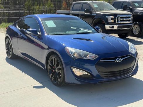 Used 2016 Hyundai Genesis Coupe 3.8 image 5