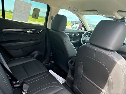 Used 2023 Buick Envision Essence FWD image 11