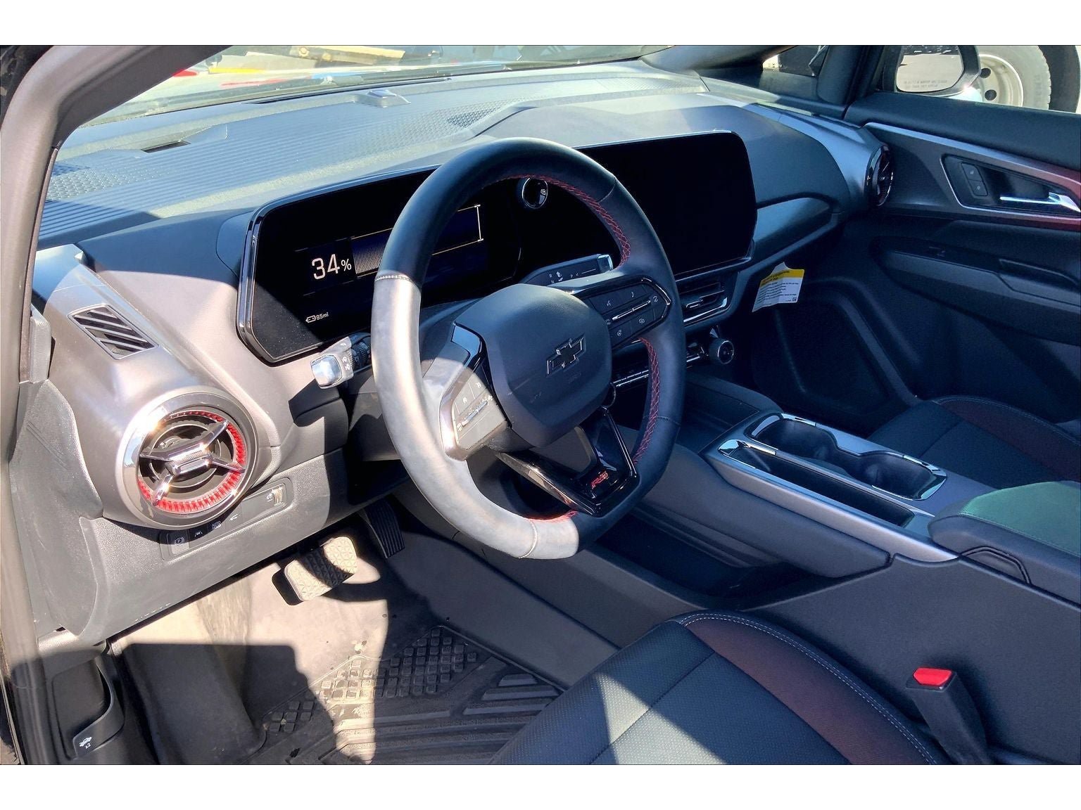 Used 2026 Chevrolet Equinox EV RS FWD image 16