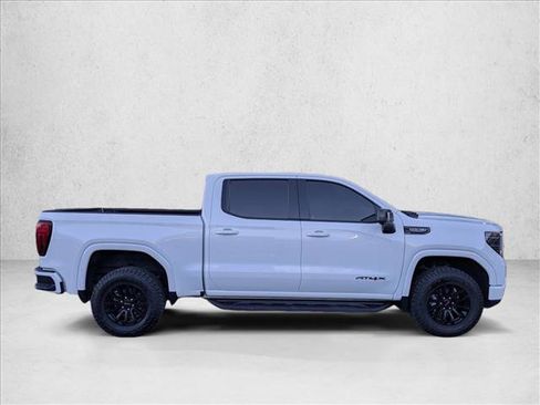 Used 2022 GMC Sierra 1500 AT4X image 4