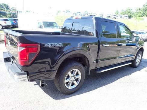 Used 2025 Ford F150 XLT w/ Equipment Group 302A MID AWD/4WD image 8