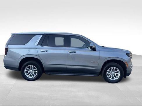 Used 2025 Chevrolet Tahoe LT AWD/4WD image 2