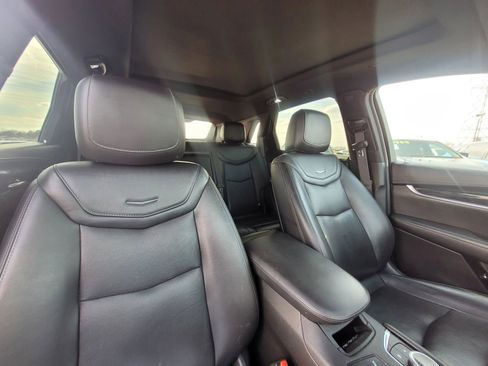 Used 2020 Cadillac XT5 Premium Luxury image 9