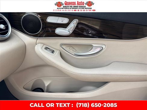 Used 2019 Mercedes-Benz C 300 Sedan image 24