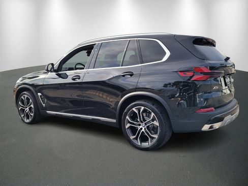 New 2026 BMW X5 sDrive40i image 5