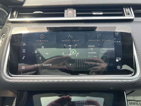 Used 2021 Land Rover Range Rover Velar S AWD/4WD image 25