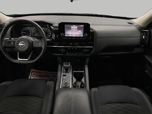Certified 2024 Nissan Pathfinder SV AWD/4WD image 19