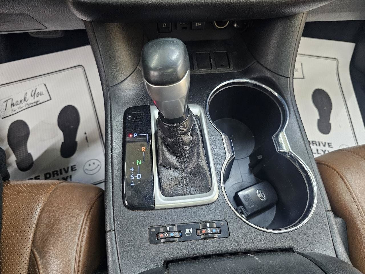 Used 2019 Toyota Highlander Limited Platinum FWD image 36