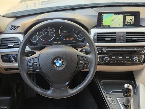 Used 2018 BMW 320i Sedan image 10