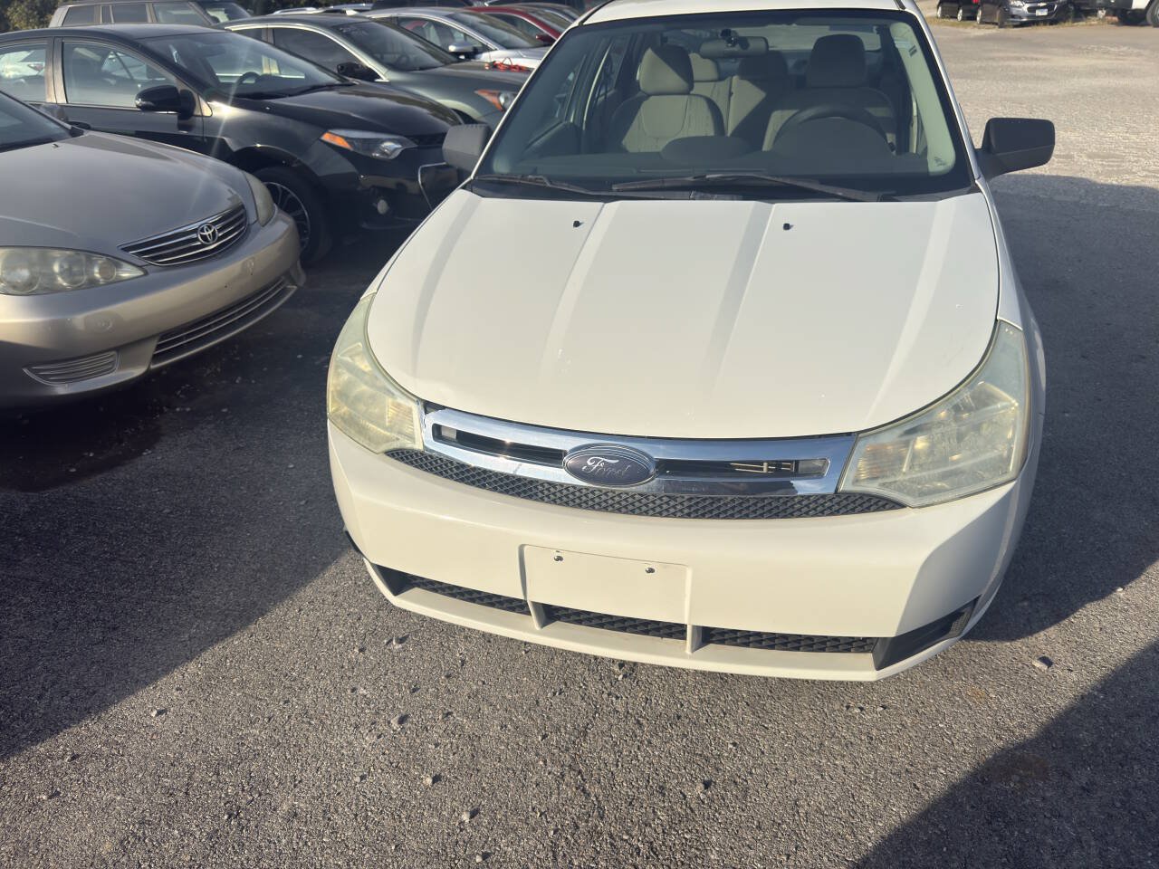 Used 2009 Ford Focus SE FWD image 5