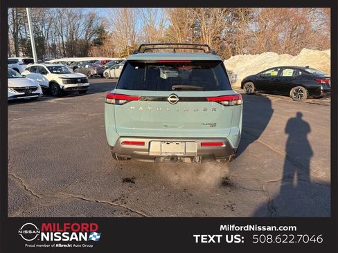 Used 2026 Nissan Pathfinder Platinum w/ Cargo Package AWD/4WD image 4