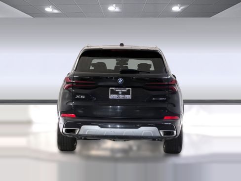 Used 2025 BMW X5 xDrive50e AWD/4WD image 9