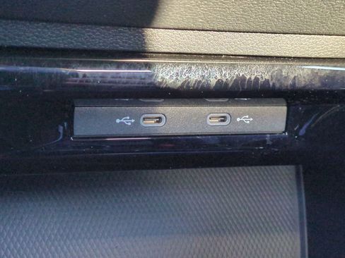 Used 2025 Volkswagen Golf R Black Edition image 29