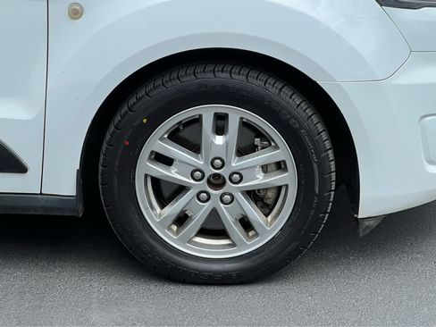 Certified 2019 Ford Transit Connect XLT FWD image 16