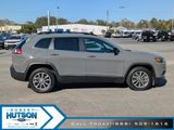 Used 2022 Jeep Cherokee Latitude Lux w/ Mopar Interior Package image 5