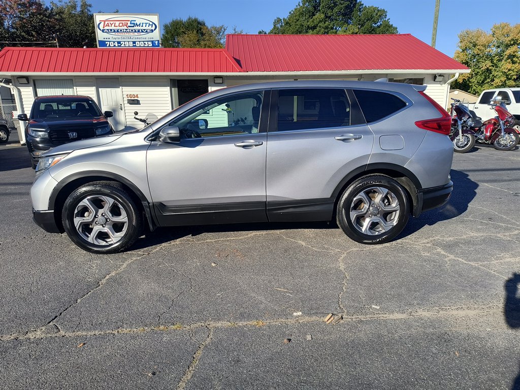 Used 2017 Honda CR-V EX image 2