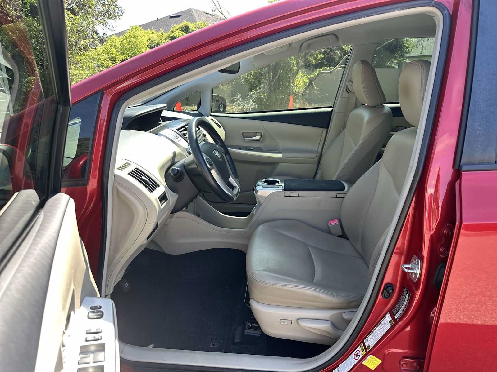 Used 2013 Toyota Prius V Five FWD image 2