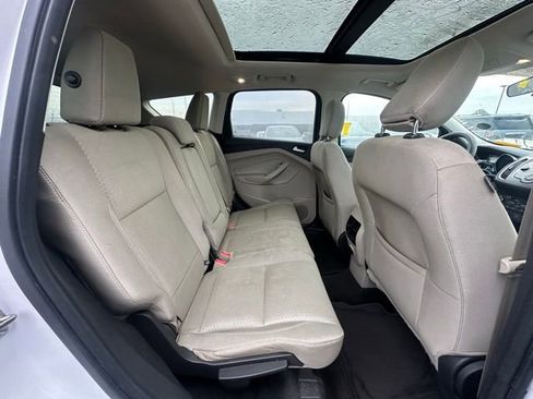 Used 2018 Ford Escape SE image 31