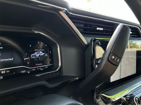 Used 2025 GMC Sierra 2500 Denali w/ Technology Package image 17