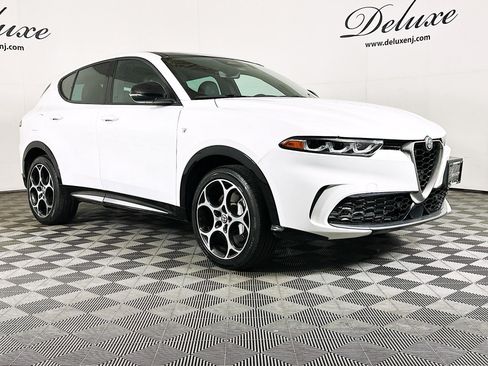 Used 2024 Alfa Romeo Tonale Ti AWD/4WD image 1