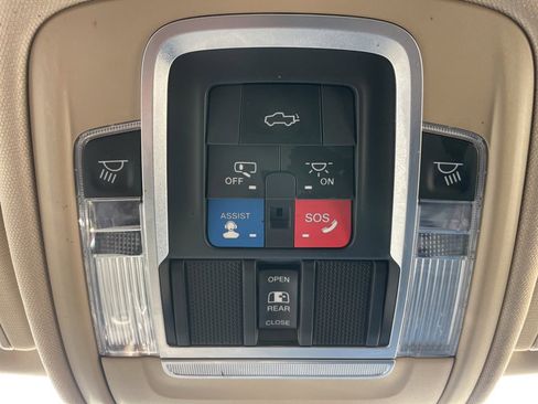 Used 2020 RAM 1500 Laramie image 13