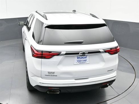 Used 2022 Chevrolet Traverse Premier w/ LPO, Floor Liner Package FWD image 27