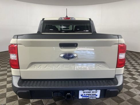 Used 2024 Ford Maverick Lariat w/ FX4 Off-Road Package image 17