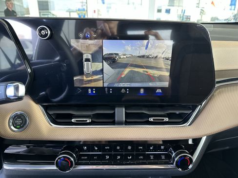 New 2026 Chevrolet Equinox ACTIV w/ Convenience Package III FWD image 15