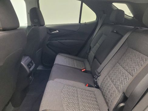 Used 2024 Chevrolet Equinox LT w/ LPO, Floor Liner Package FWD image 18