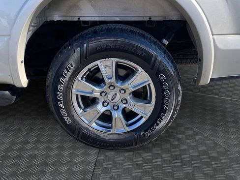 Used 2017 Ford F150 Lariat image 32