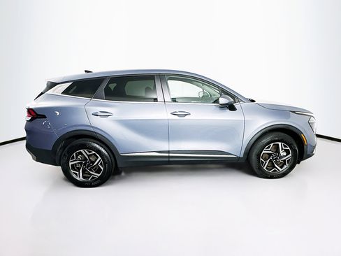 Used 2025 Kia Sportage LX image 10