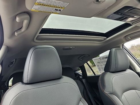 New 2026 Subaru Crosstrek 2.5i Limited AWD/4WD image 17