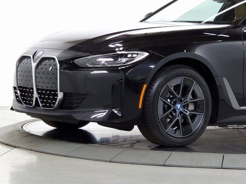 Used 2023 BMW i4 eDrive35 w/ Premium Package image 5