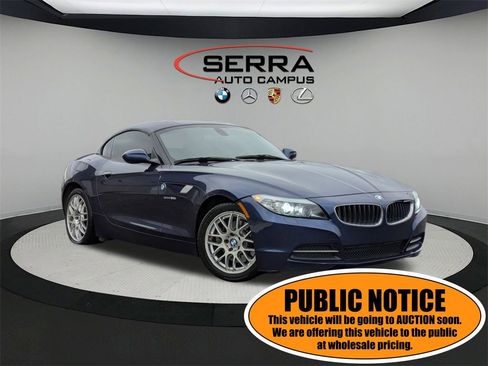 Used 2011 BMW Z4 sDrive30i image 1