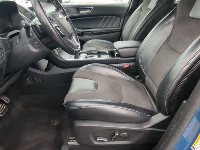 Used 2019 Ford Edge ST w/ Equipment Group 401A AWD/4WD image 16