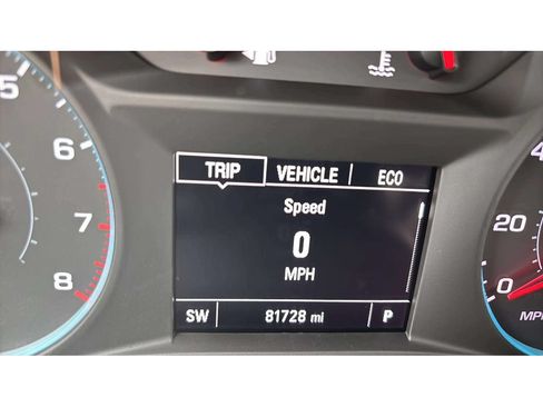 Used 2020 Chevrolet Traverse LS w/ LPO, Black Accent Package FWD image 17