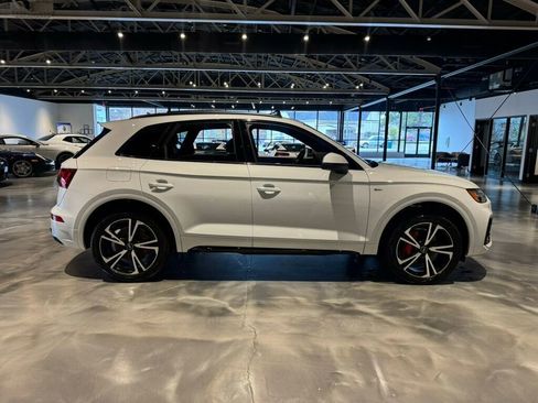 Used 2025 Audi Q5 2.0T Premium Plus w/ Premium Plus Package image 6