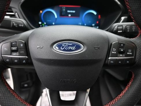 Used 2023 Ford Escape ST-Line Select w/ Tech Pack #2 AWD/4WD image 16