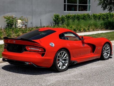 Used 2014 SRT Viper GTS w/ GTS Laguna Interior Package RWD image 7