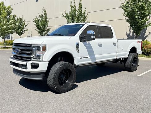 Used 2022 Ford F250 Platinum AWD/4WD image 3