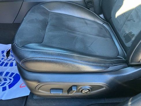 Used 2024 Jeep Grand Cherokee Altitude image 12