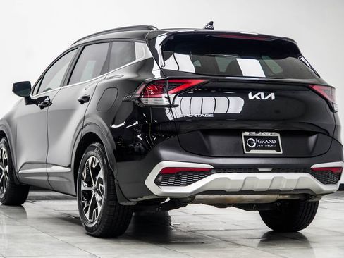 Used 2025 Kia Sportage EX w/ Premium Package FWD image 11