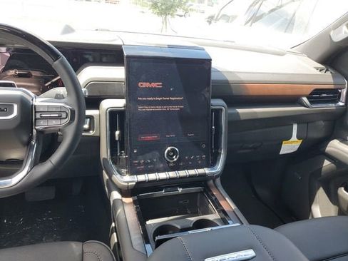 New 2026 GMC Yukon XL Denali AWD/4WD image 14
