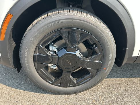 New 2026 Kia Sportage X-Line image 9