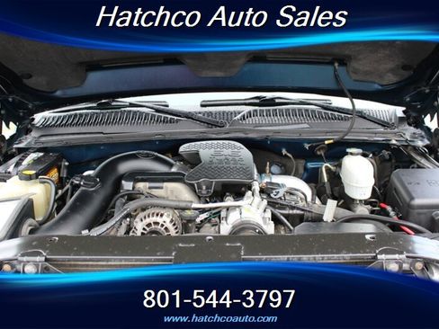 Used 2005 Chevrolet Silverado 2500 LT w/ Heavy-Duty Power Package AWD/4WD image 12