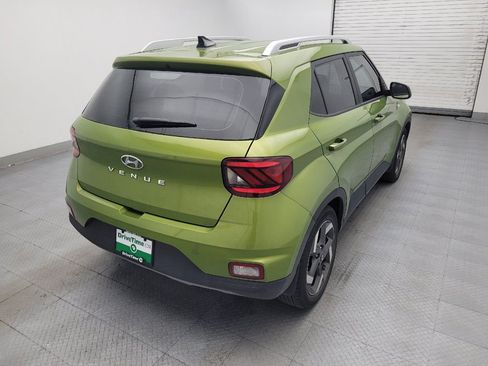 Used 2022 Hyundai Venue SEL FWD image 9